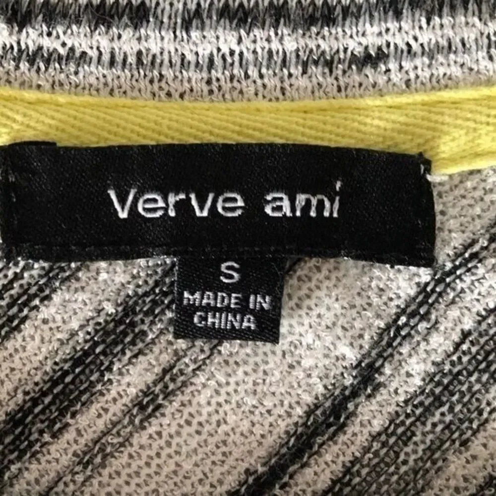 Verve Ami Knit Sweater‎
